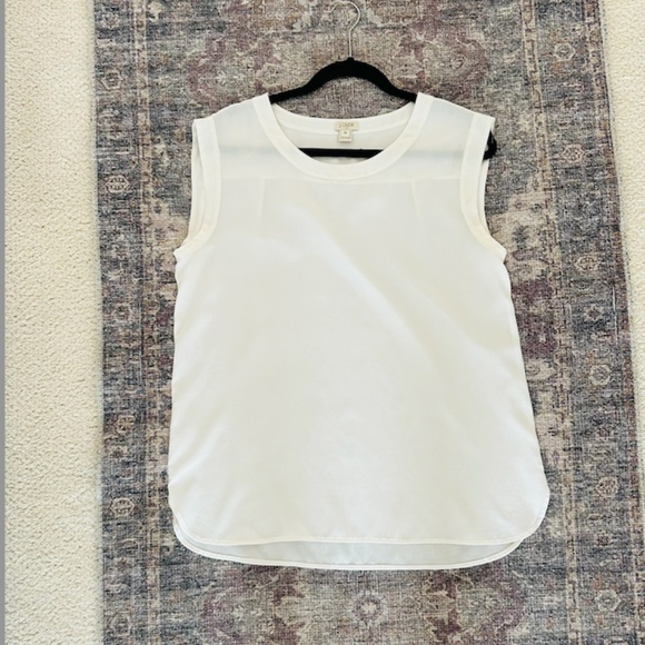 🤍J.Crew Classic White Shell – Size M 🤍 - Picture 3 of 6